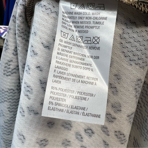 🆕 Attitudes animal print blouse SZ XXS - Picture 4 of 4